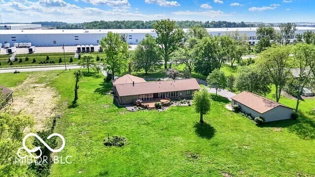 5272 Graham Road Whiteland, IN 46184