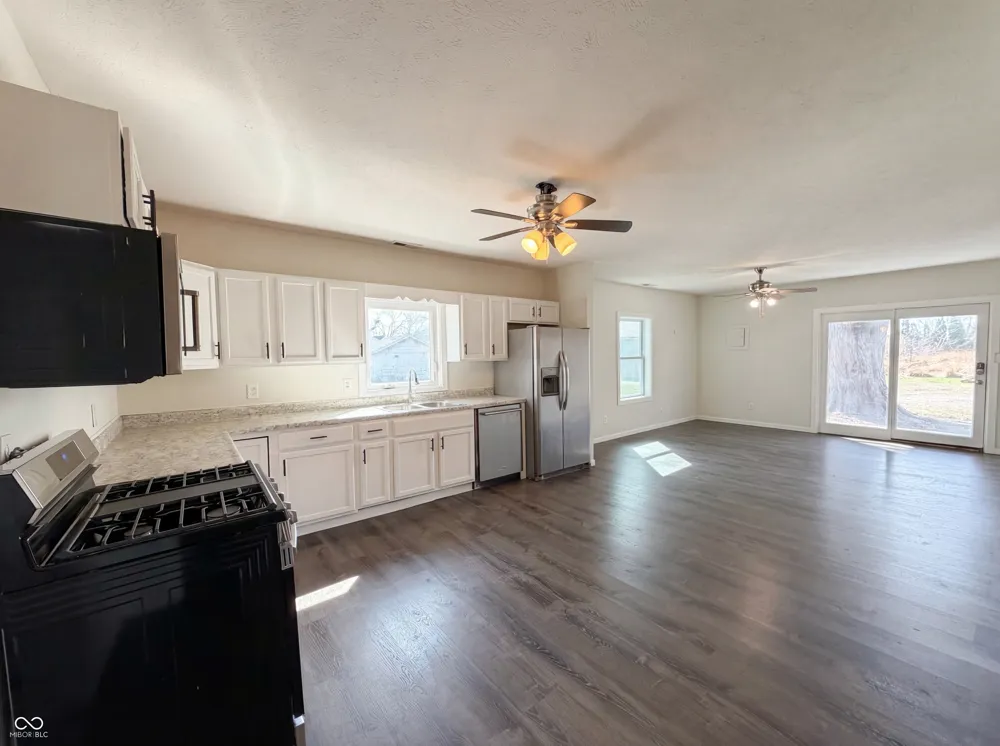 740 1/2 Main Street Tipton, IN 46072