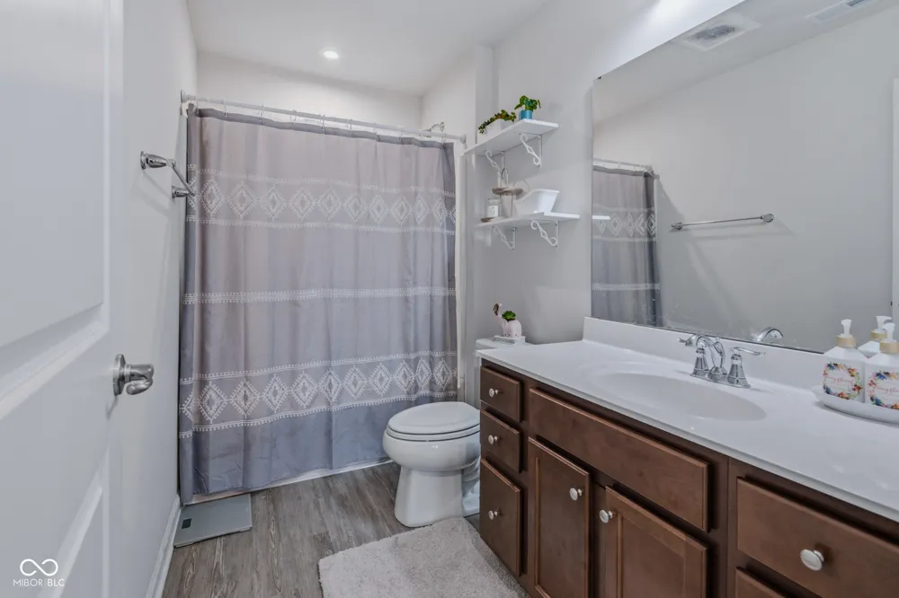 275 Bohicket Road Whiteland, IN 46184