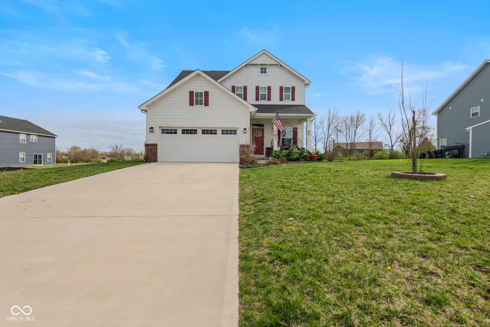 275 Bohicket Road Whiteland, IN 46184