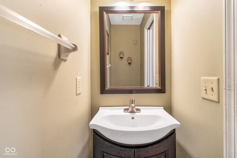 758 Stafford Road Plainfield, IN 46168