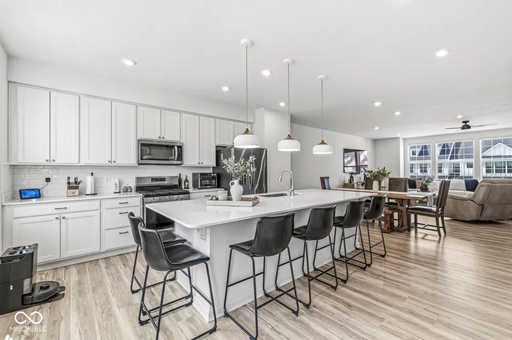 3267 Morab Drive Zionsville, IN 46077