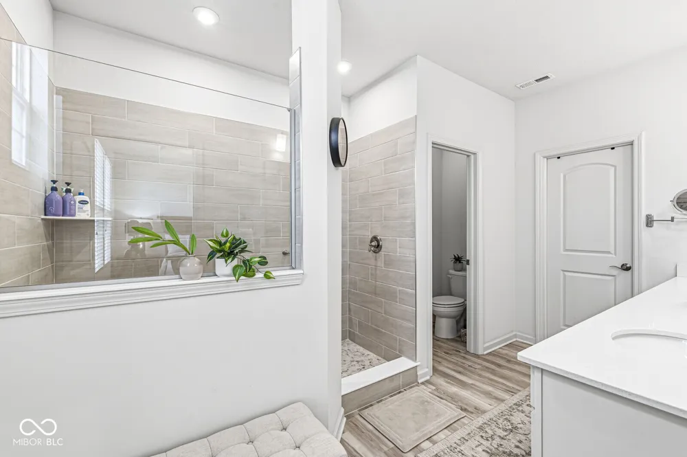 3267 Morab Drive Zionsville, IN 46077
