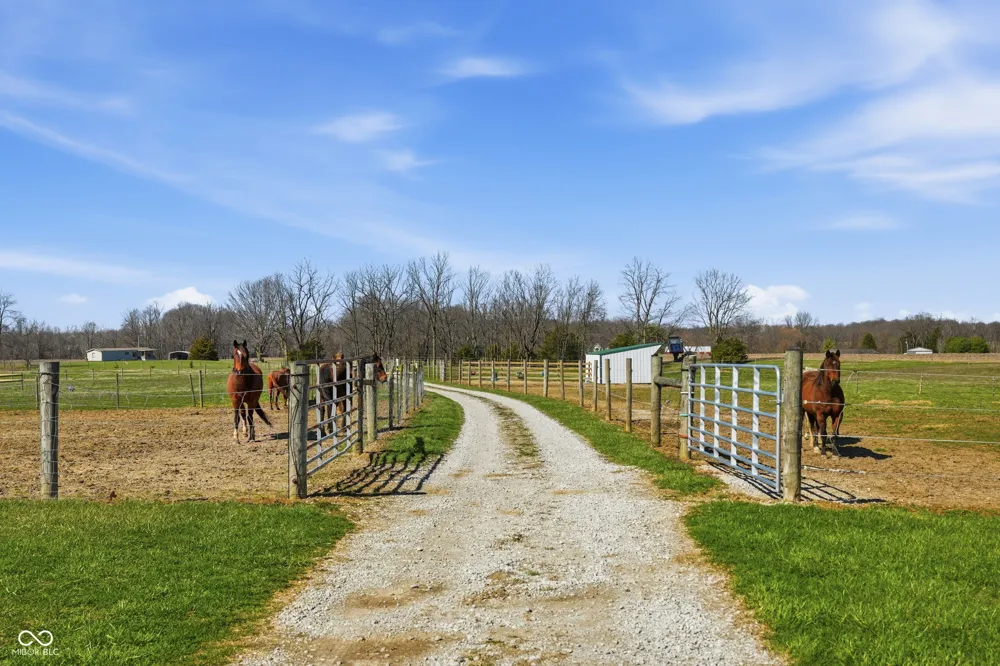 850 W County Road 1000 Roachdale, IN 46172