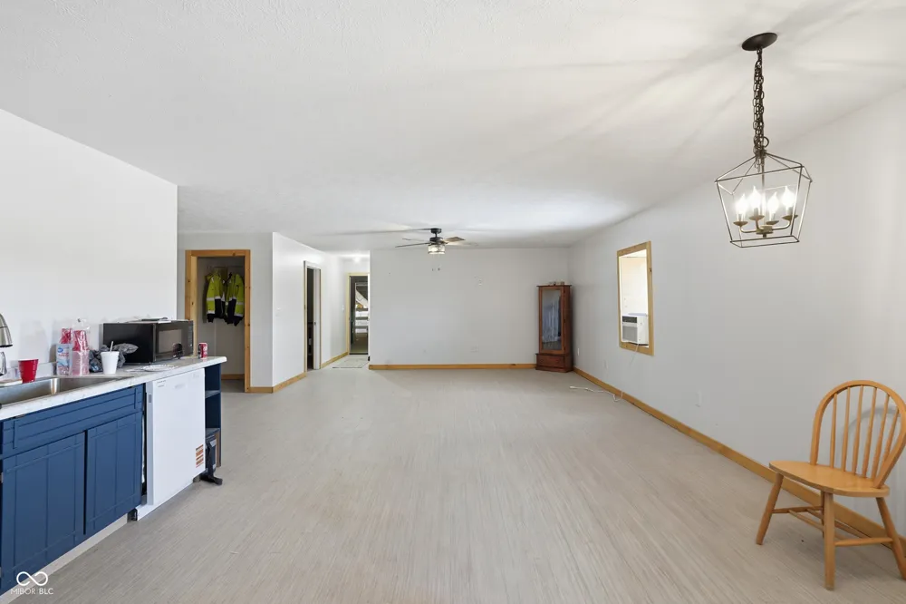 850 W County Road 1000 Roachdale, IN 46172