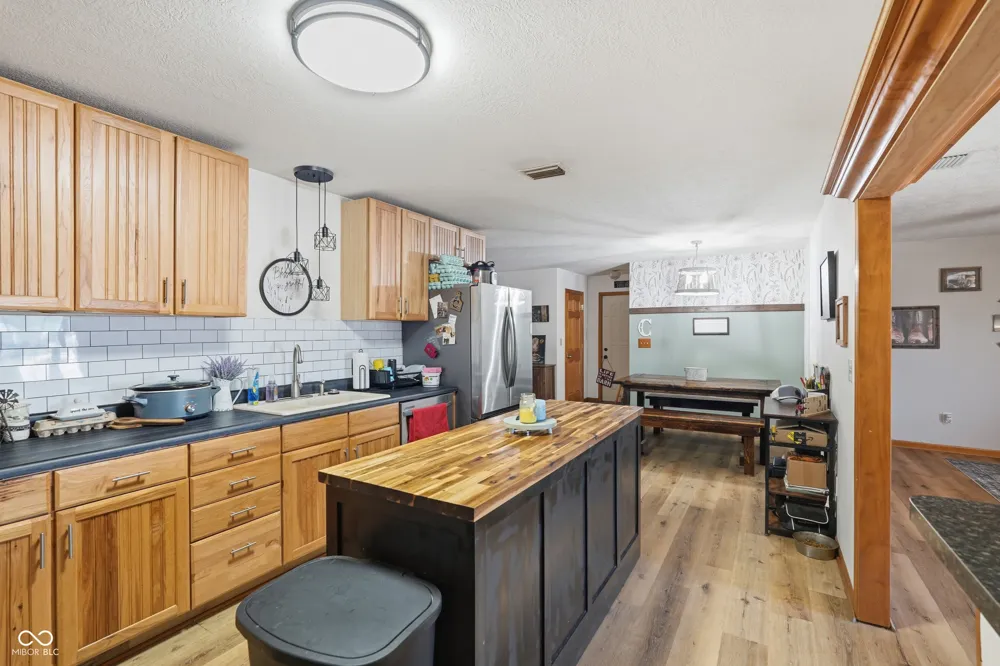 850 W County Road 1000 Roachdale, IN 46172