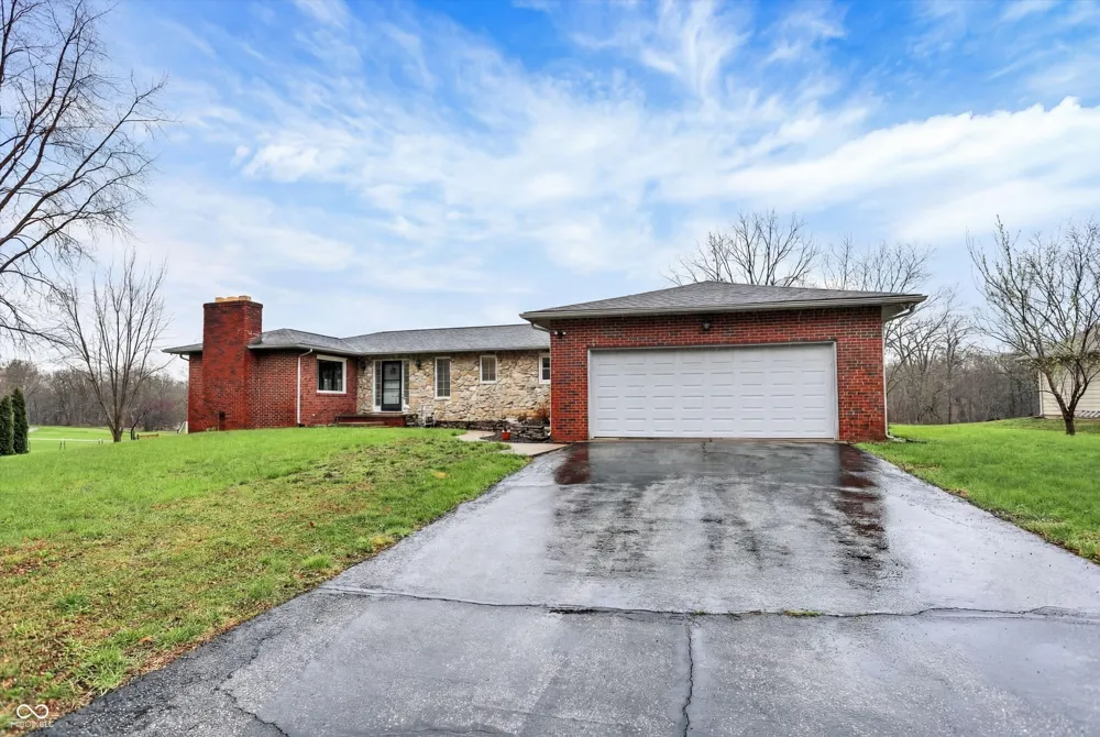 1609 Greenacres Drive Kokomo, IN 46901