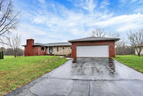 1609 Greenacres Drive