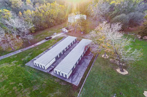 1609 Lakeland Drive