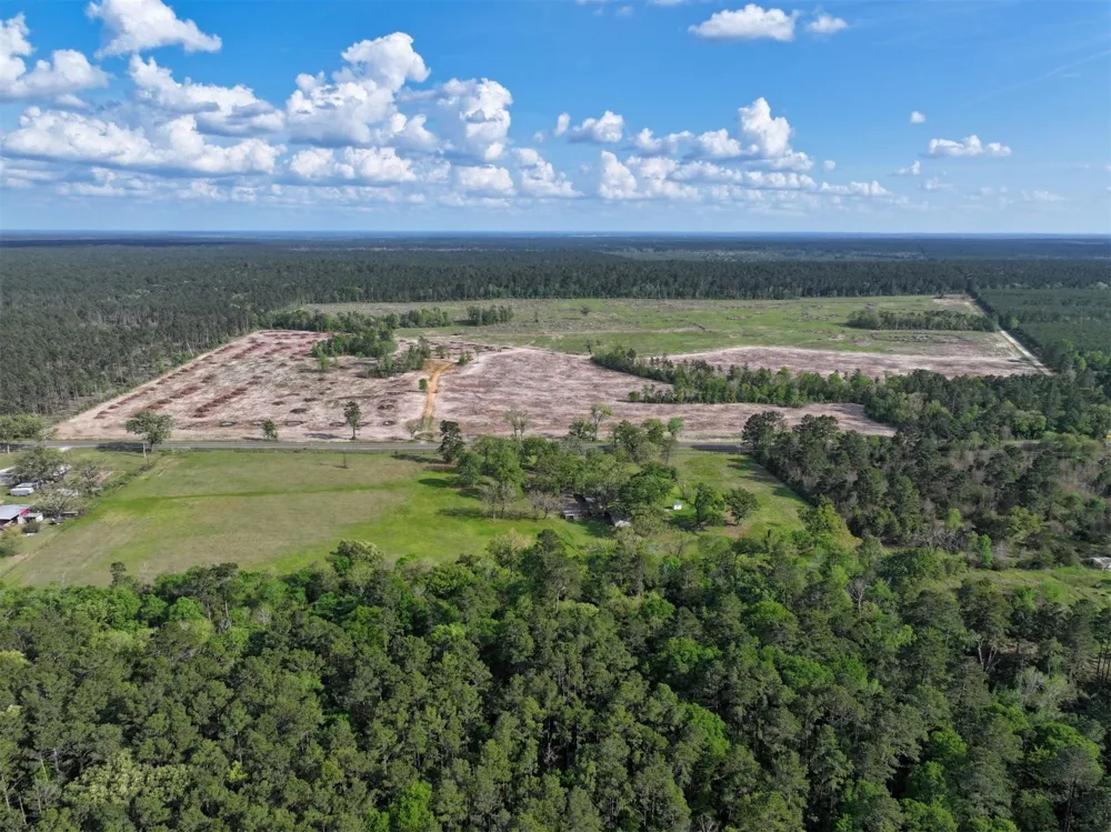 9770 State Hwy 94 Groveton, TX 75845