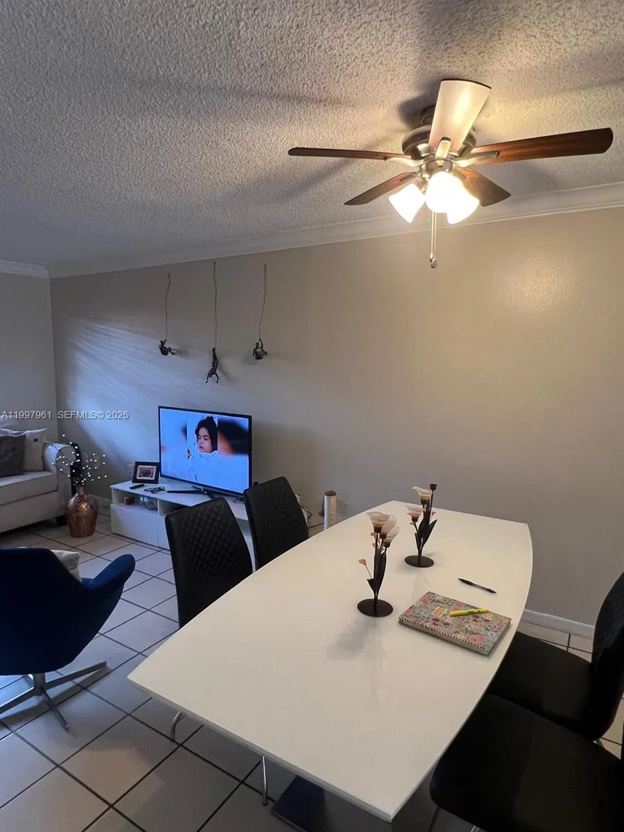 1298 W 51st Pl #D-29 Hialeah, FL 33012