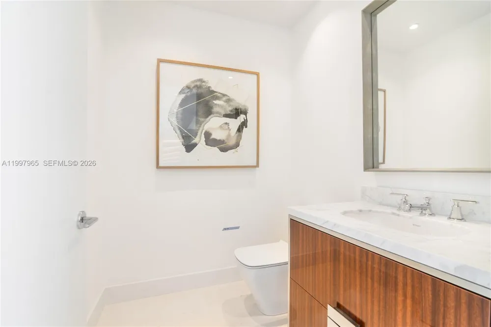 15701 Collins Ave #2302 Sunny Isles Beach, FL 33160