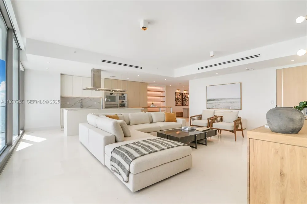 15701 Collins Ave #2302 Sunny Isles Beach, FL 33160