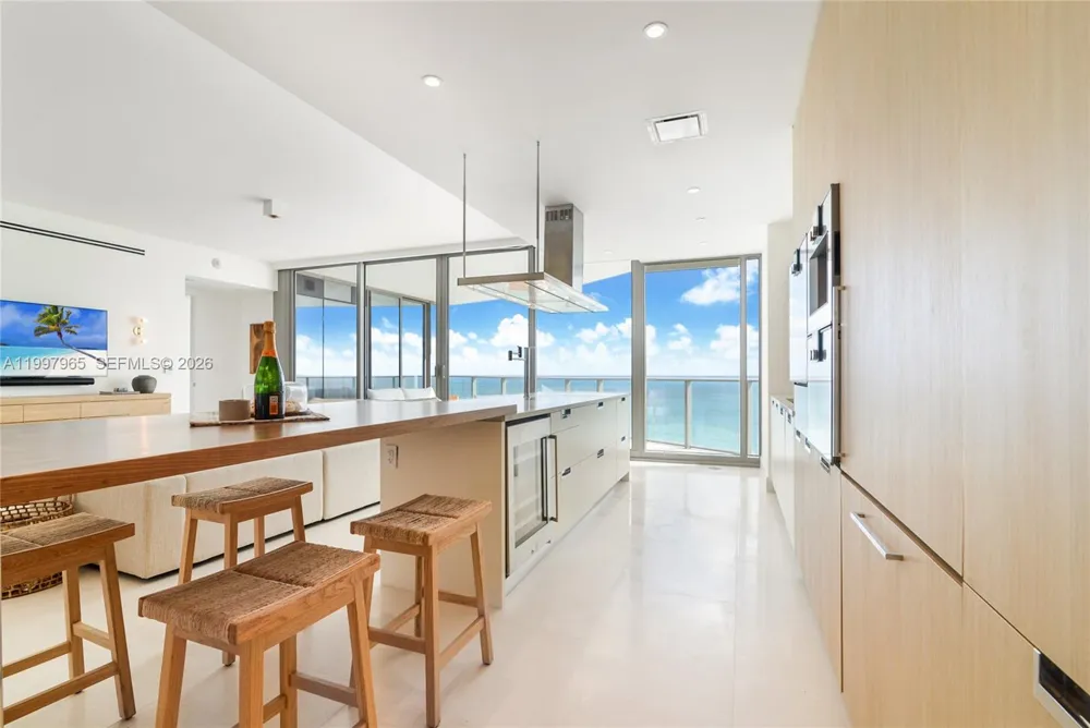 15701 Collins Ave #2302 Sunny Isles Beach, FL 33160
