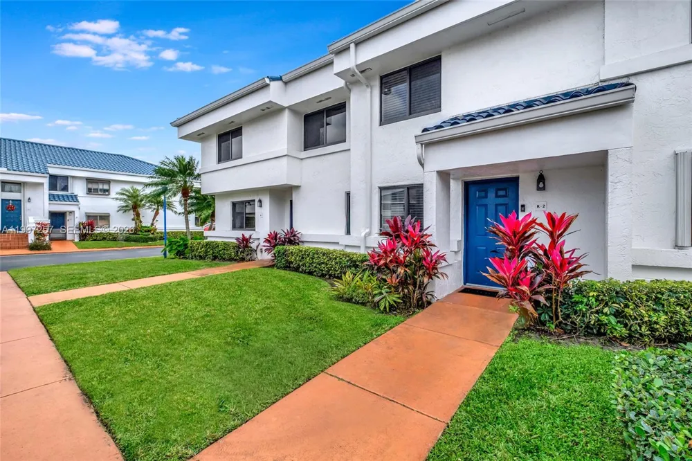 21300 San Simeon Way #K2 Miami, FL 33179