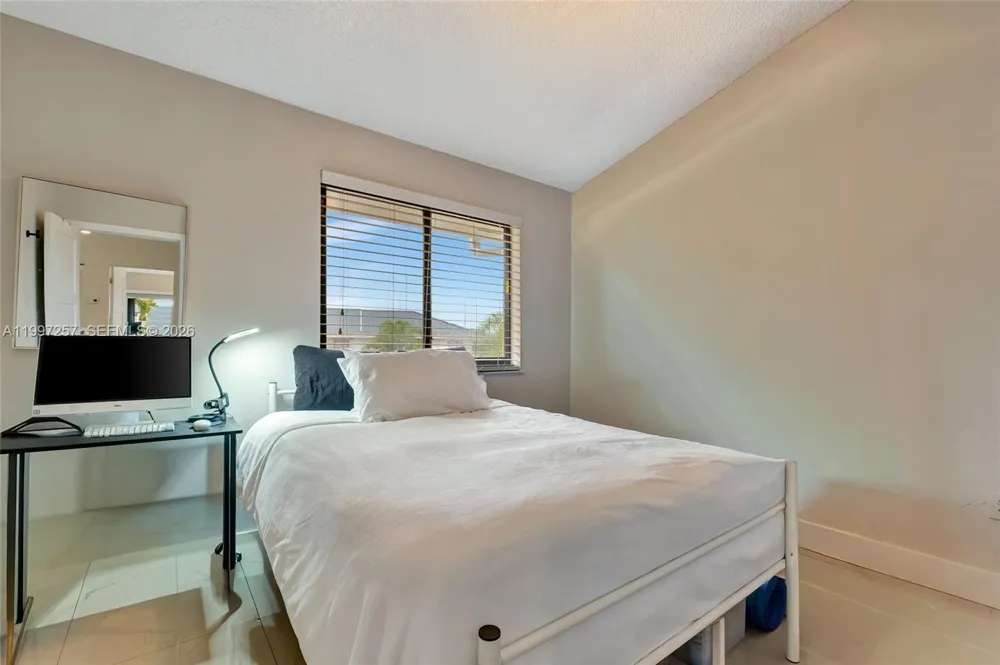 21300 San Simeon Way #K2 Miami, FL 33179
