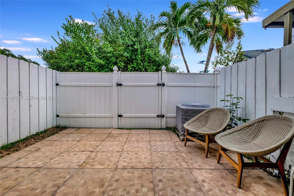 21300 San Simeon Way #K2 Miami, FL 33179