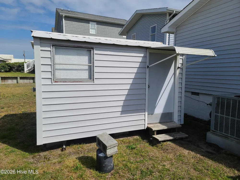 308 W Bogue Boulevard Atlantic Beach, NC 28512