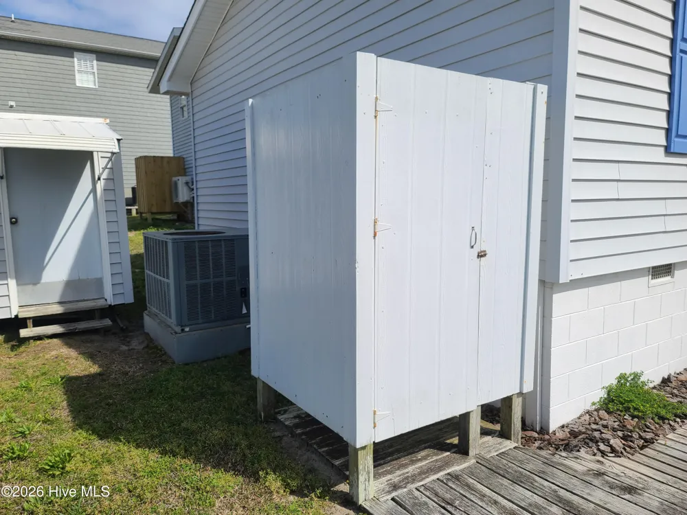 308 W Bogue Boulevard Atlantic Beach, NC 28512