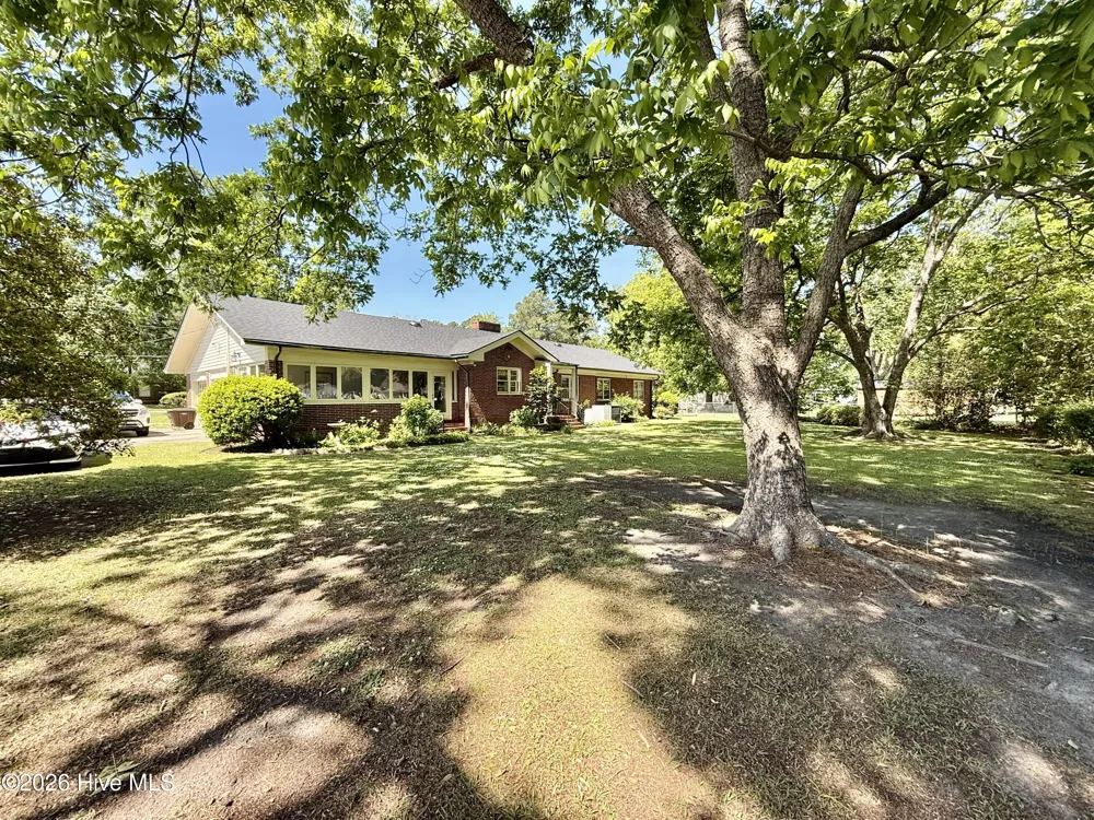 4068 Grimmersburg Street Farmville, NC 27828