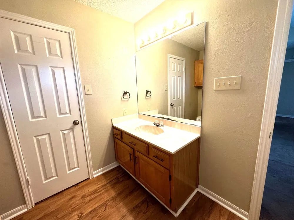117 Quail Cove #A Lockhart, TX 78644