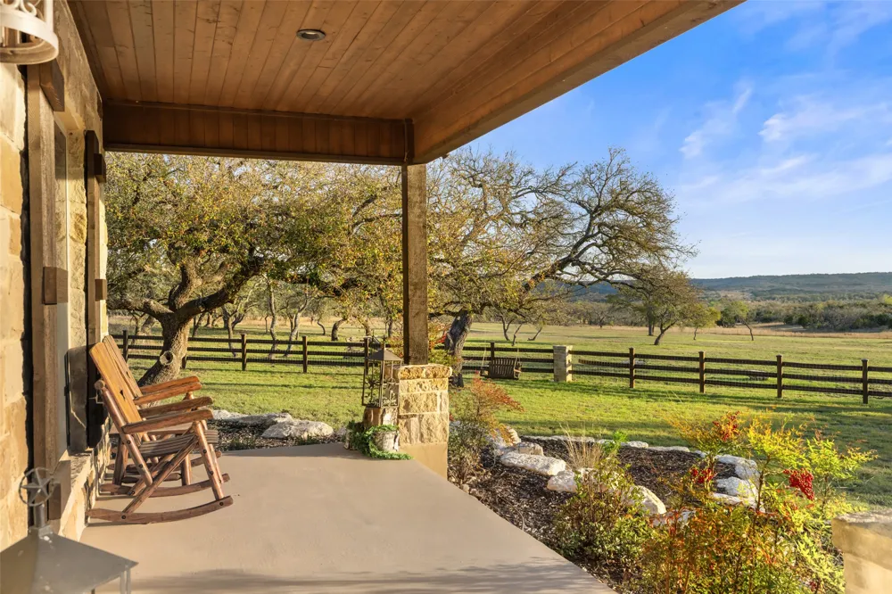 4827 Maenius Road Blanco, TX 78606