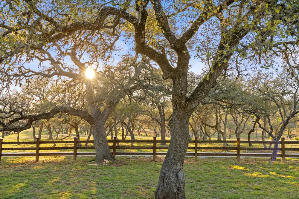 4827 Maenius Road Blanco, TX 78606