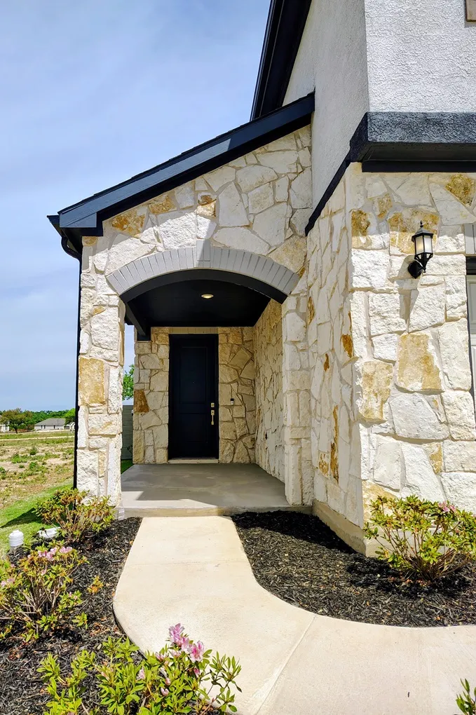 1816 Spring Mountain Cove Georgetown, TX 78628