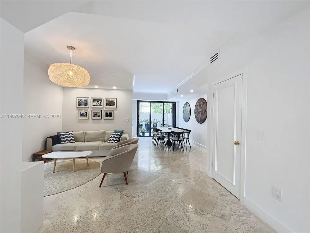 201 Crandon Blvd #163 Key Biscayne, FL 33149