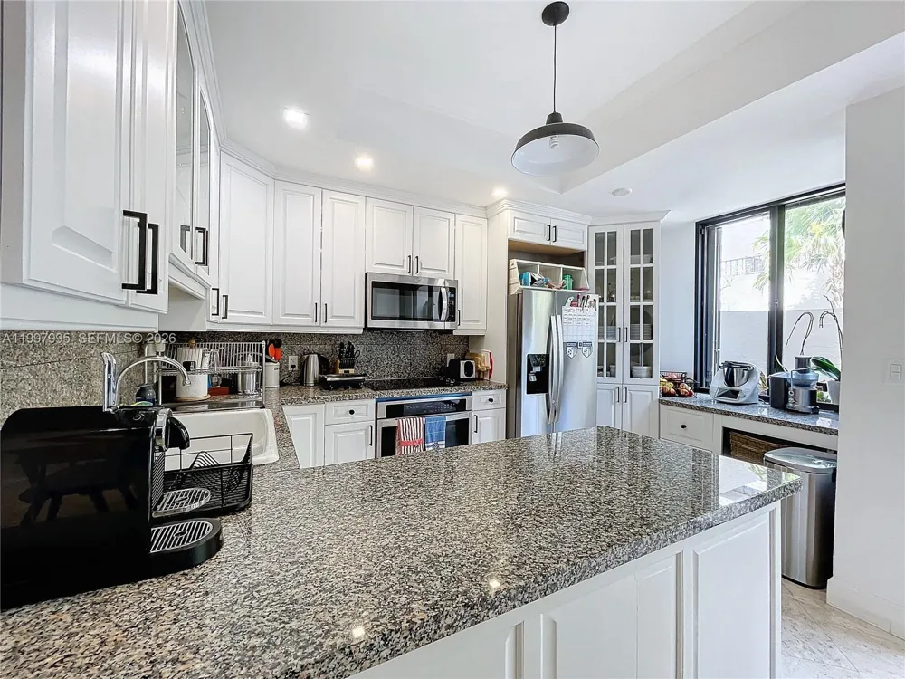 201 Crandon Blvd #163 Key Biscayne, FL 33149