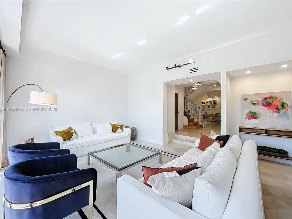 201 Crandon Blvd #163 Key Biscayne, FL 33149