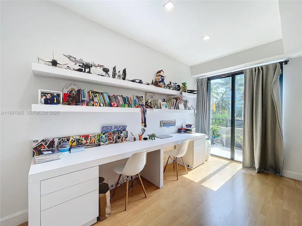 201 Crandon Blvd #163 Key Biscayne, FL 33149
