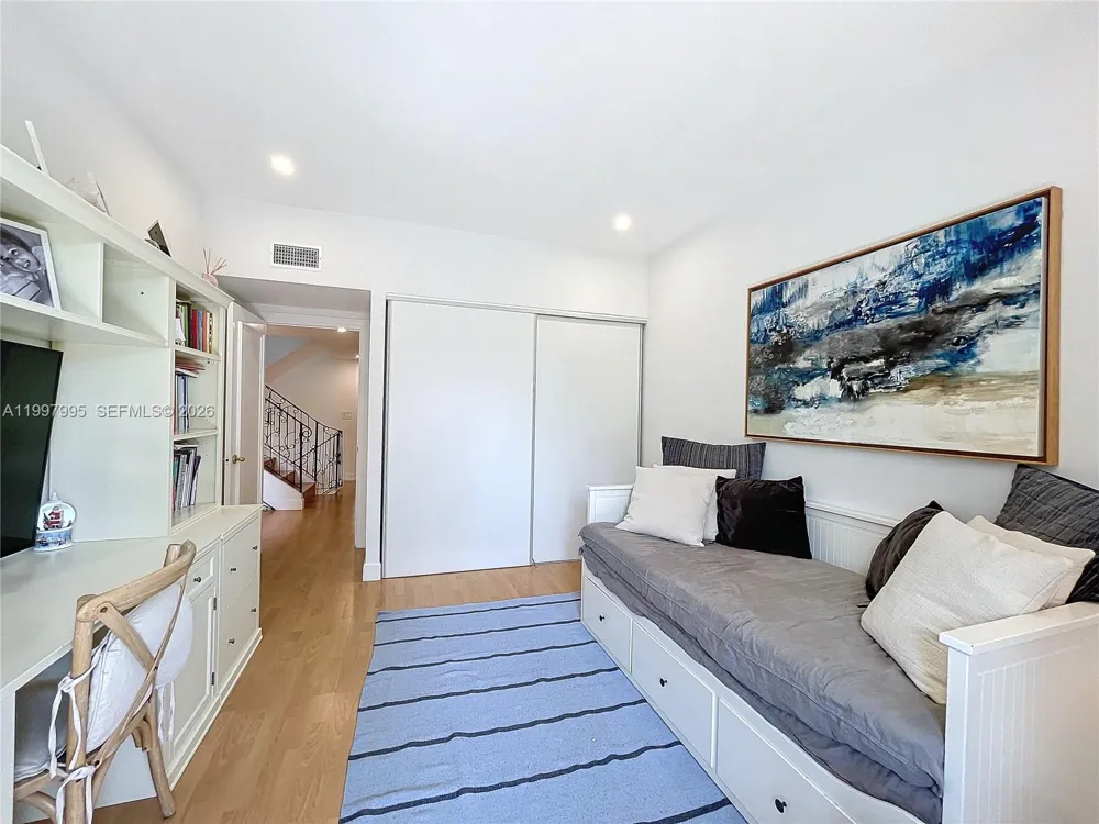 201 Crandon Blvd #163 Key Biscayne, FL 33149
