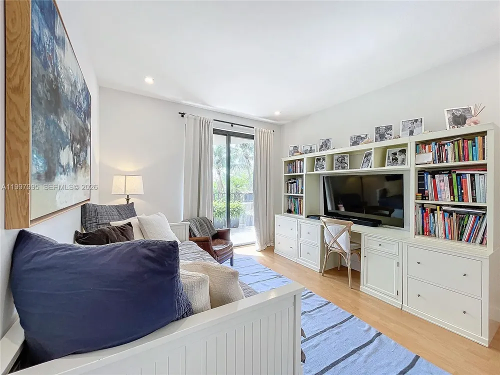 201 Crandon Blvd #163 Key Biscayne, FL 33149