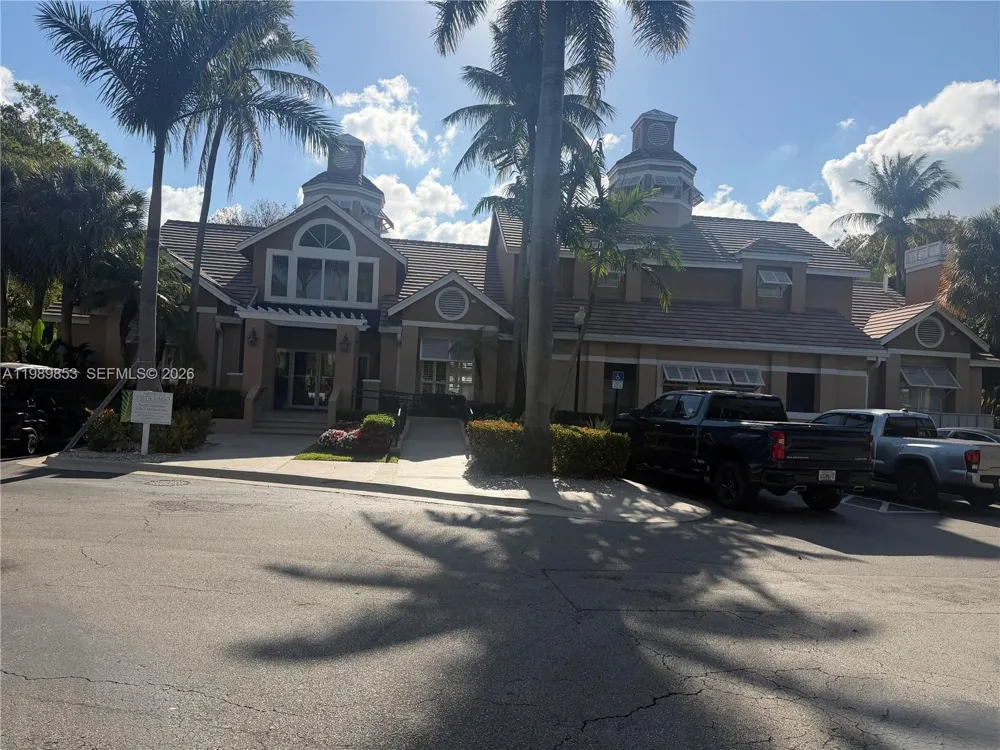 10670 SW 156th Pl #308 Miami, FL 33196