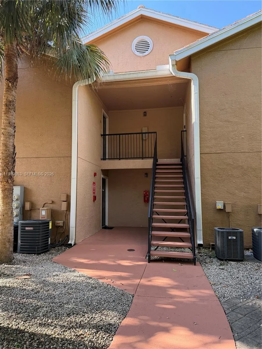 10670 SW 156th Pl #308 Miami, FL 33196