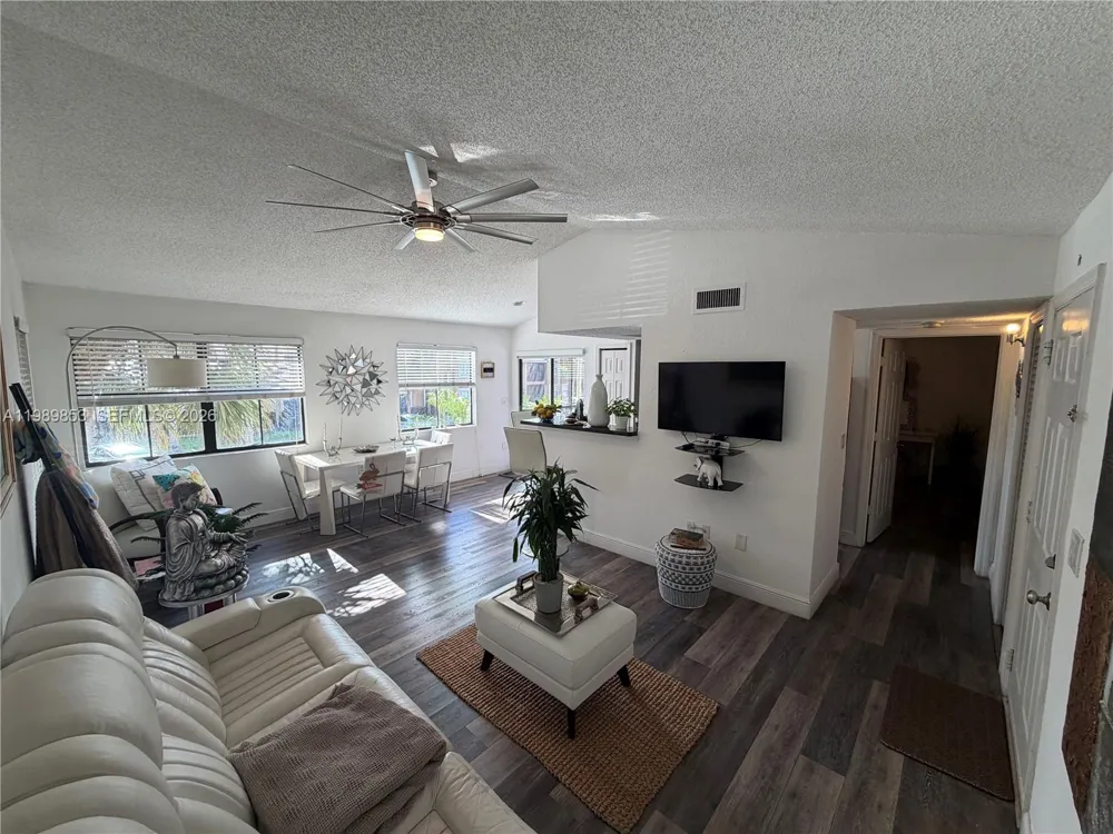 10670 SW 156th Pl #308 Miami, FL 33196