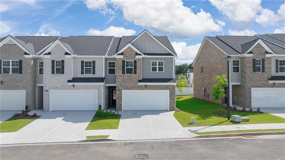 221 Sound Circle Stockbridge, GA 30281