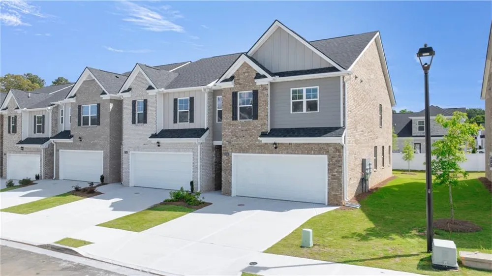 221 Sound Circle Stockbridge, GA 30281