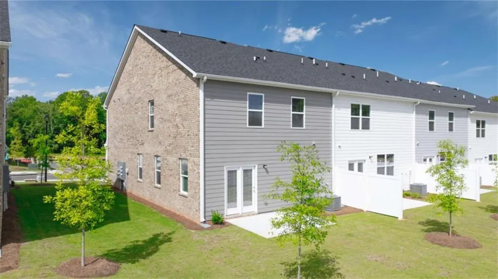 221 Sound Circle Stockbridge, GA 30281