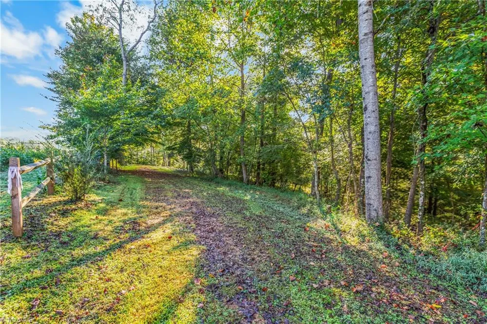 00 E Main Street Elkin, NC 28621