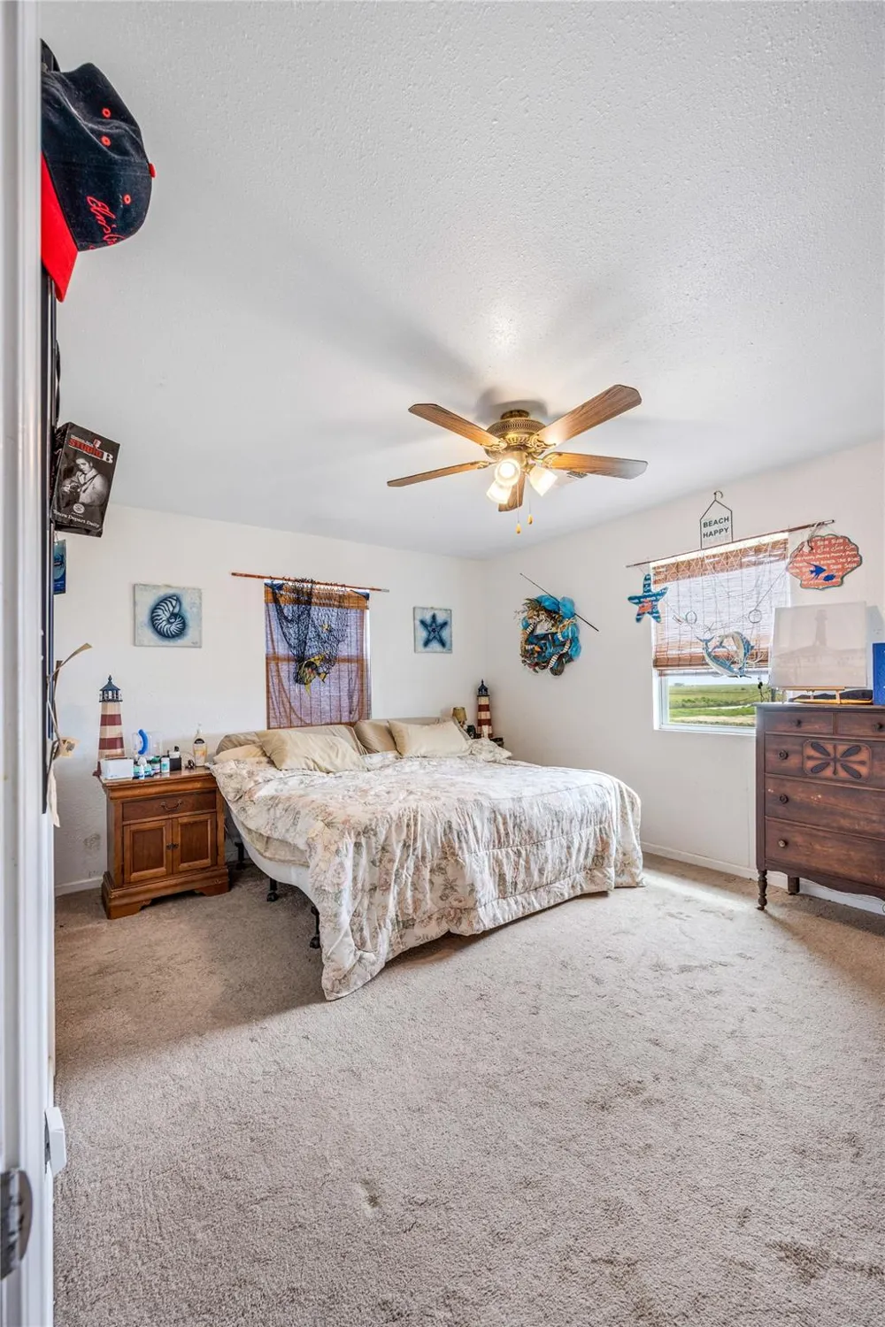 1495 Mabry Street Gilchrist, TX 77617