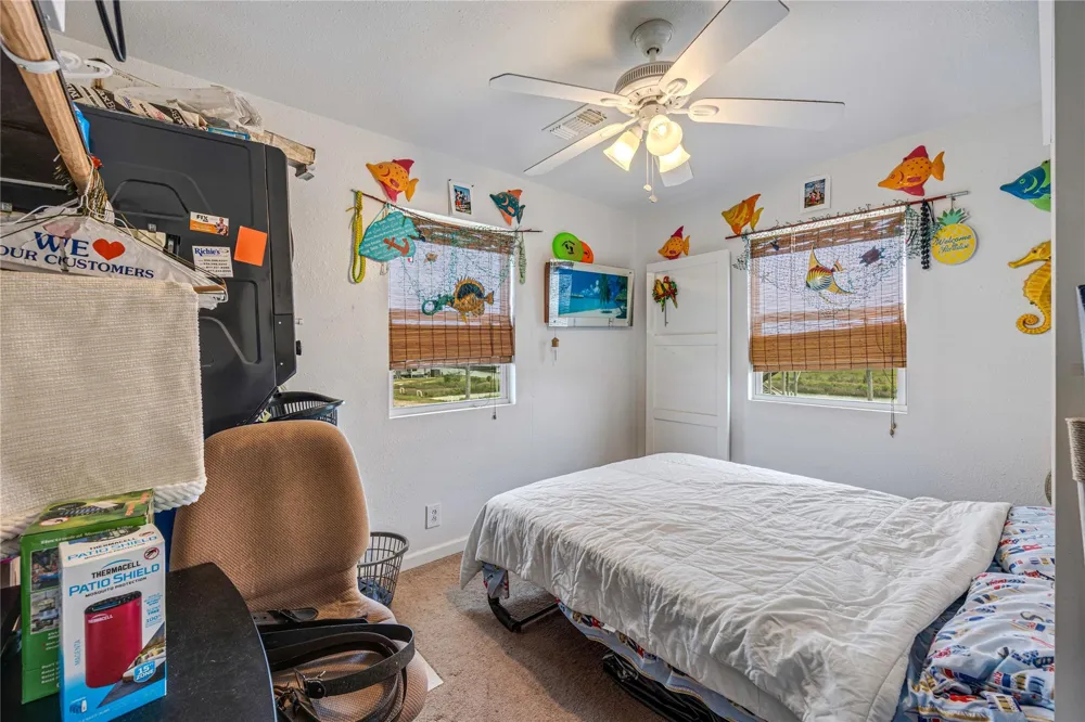 1495 Mabry Street Gilchrist, TX 77617