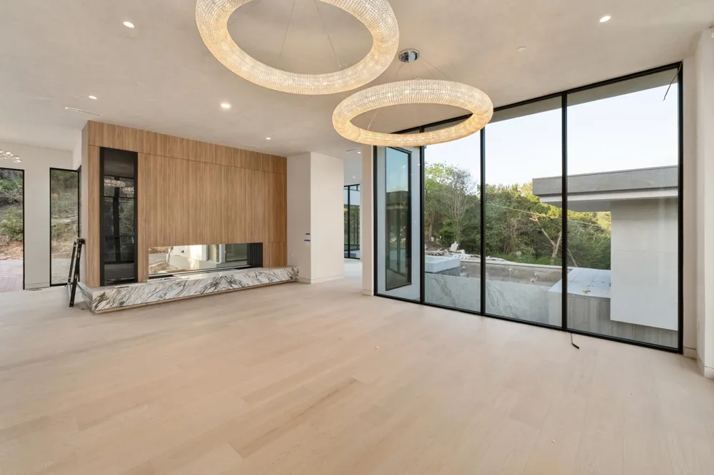 716 Laurel Valley Road West Lake Hills, TX 78746