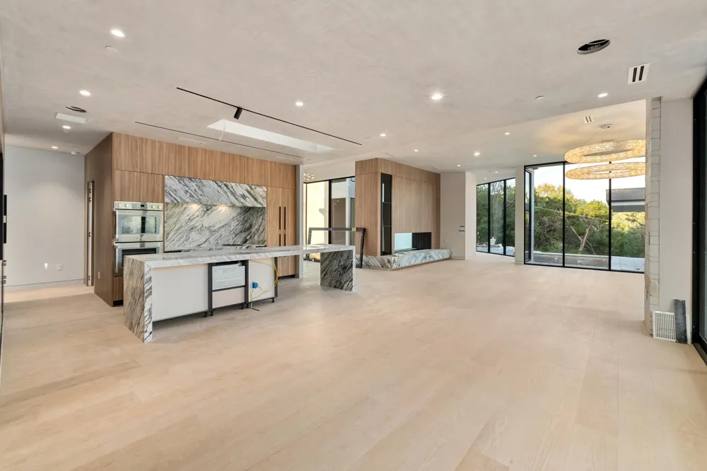 716 Laurel Valley Road West Lake Hills, TX 78746