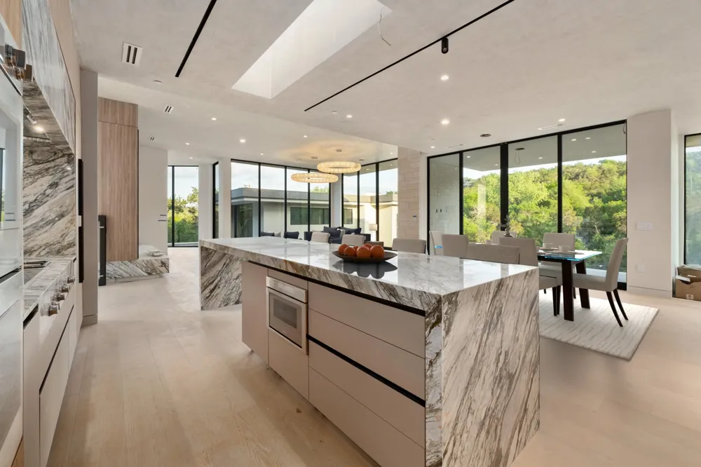 716 Laurel Valley Road West Lake Hills, TX 78746