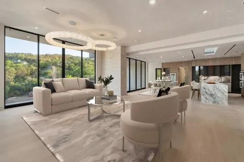 716 Laurel Valley Road