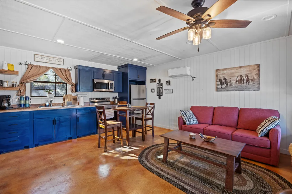 641 Patterson Creek Road Leakey, TX 78873