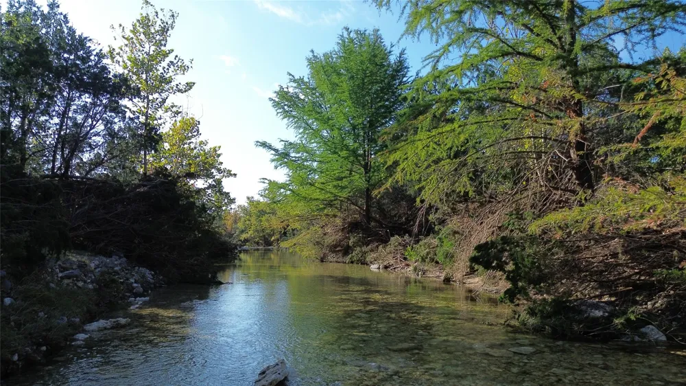 641 Patterson Creek Road Leakey, TX 78873