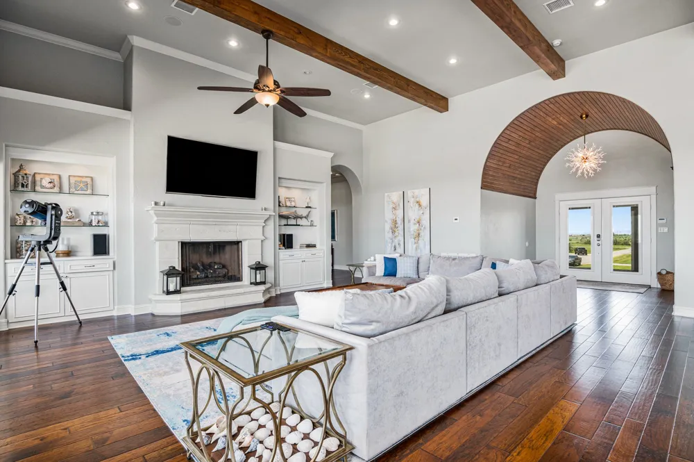 672 Villa Drive Crystal Beach, TX 77650